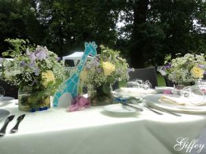 Festliche Tafel im Park zur Einschulungsfeier